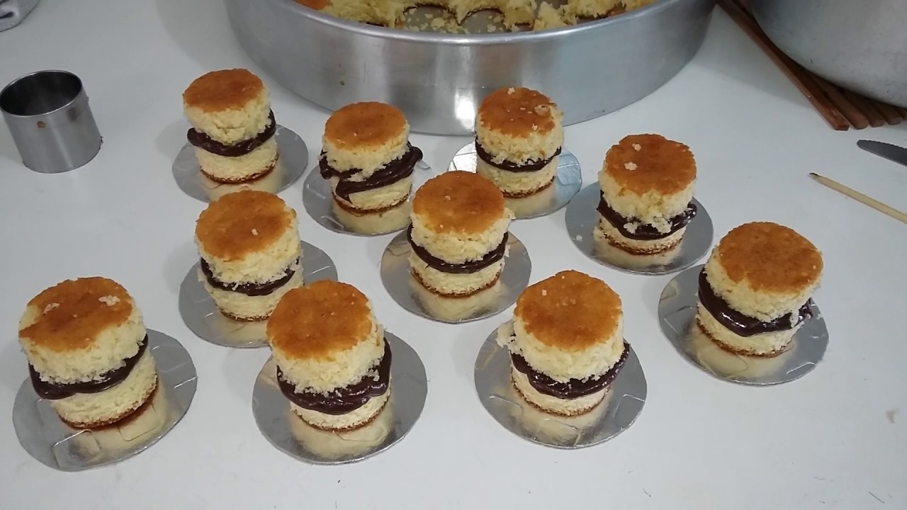 Video inaugural!  Mini bolo de Kit kat!