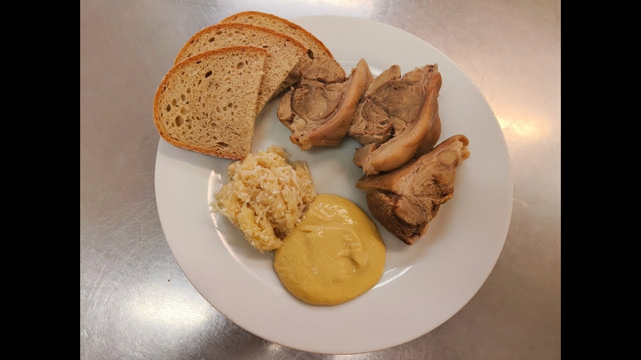 Ovarov&eacute; koleno s vejmrdou - jak se děl&aacute; v profi kuchyni