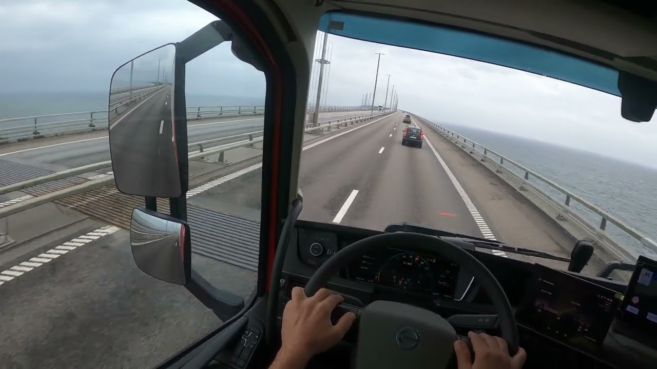 #POV Driving Truck Volvo FH 500 4K - Denmark/Sweden Border (Peberholm)