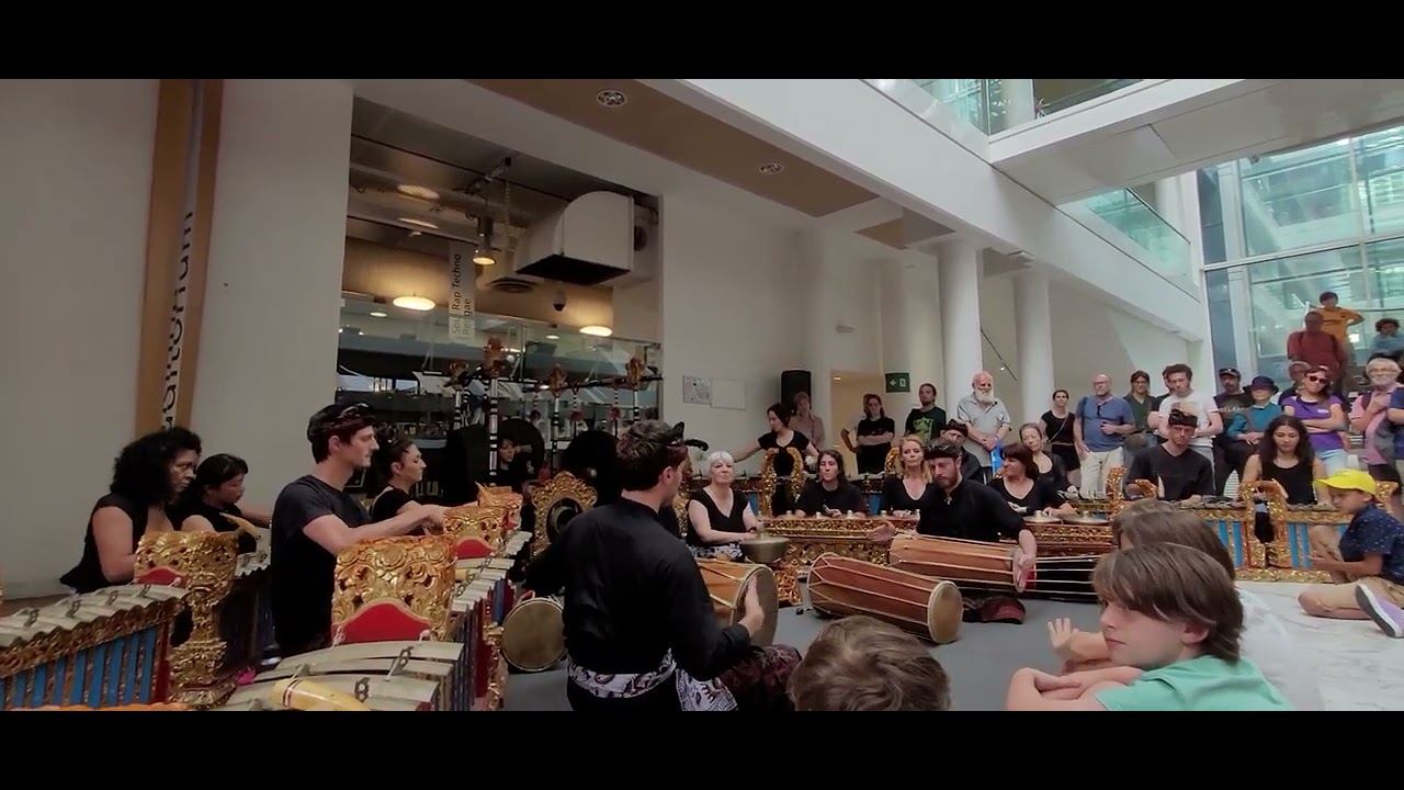Gamelan , Balinaise, world music Bali: indonesia