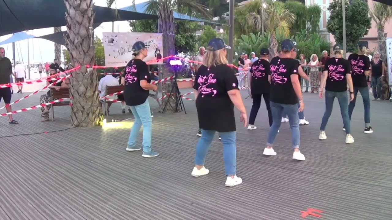 Bar song line dance