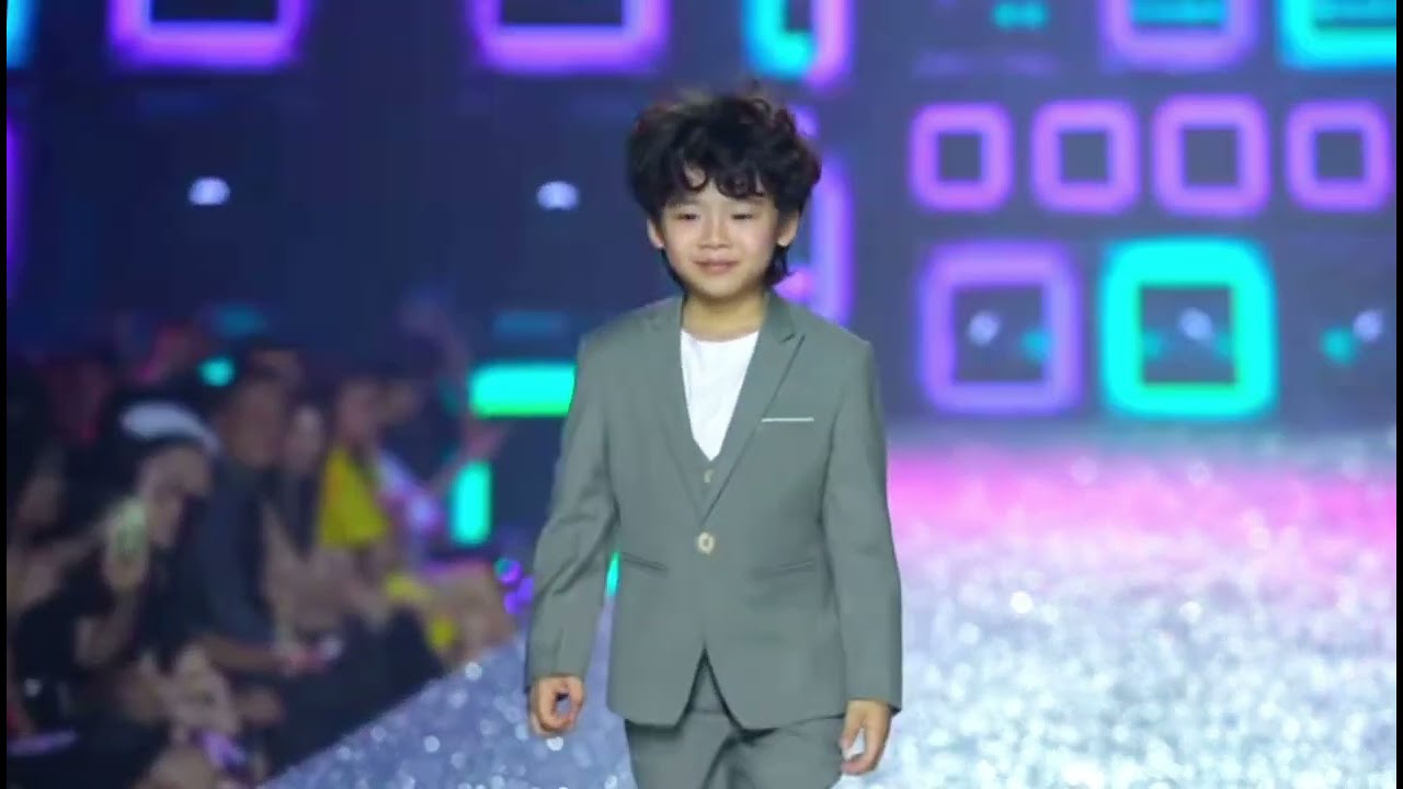 Model HAHA -  Xuan Lan Academy