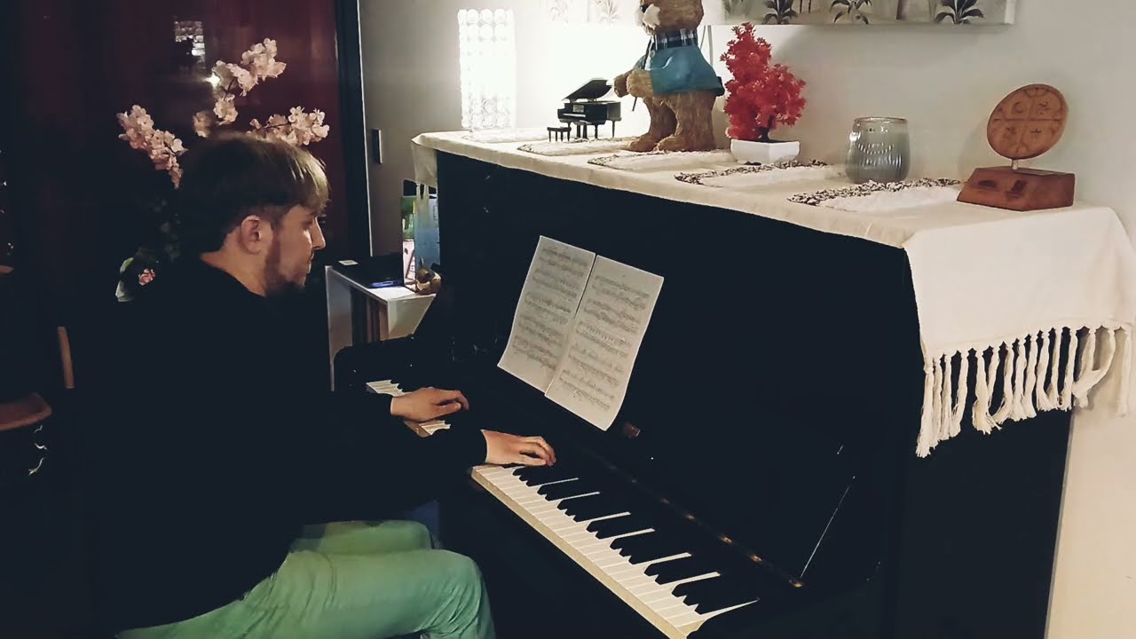 Robert Schumann:  Aufschwung (Elevación) from Fantasiestucke (Piezas Fantasía) op. 12
