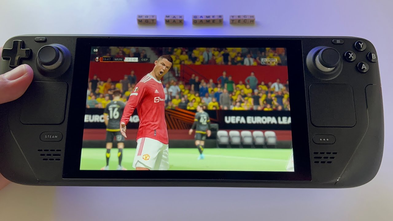 Fifa 22 - Steam Deck (512GB NVMe SSD model) handheld gameplay