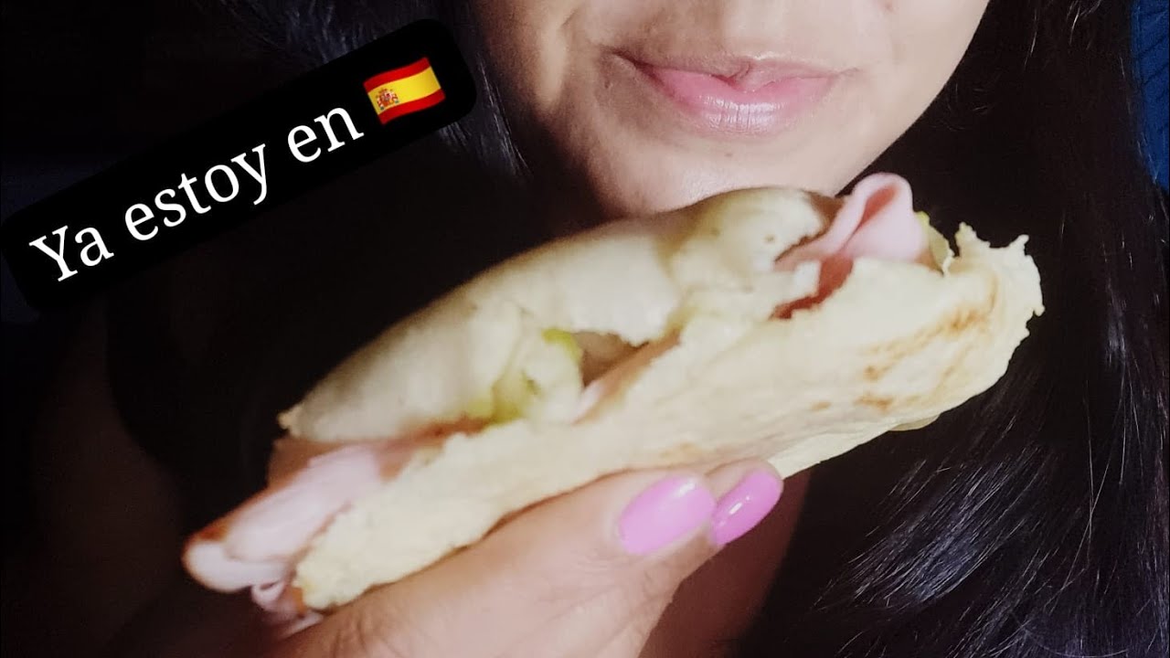 ASMR comiendo Arepa con jamón y aguacate 🥑