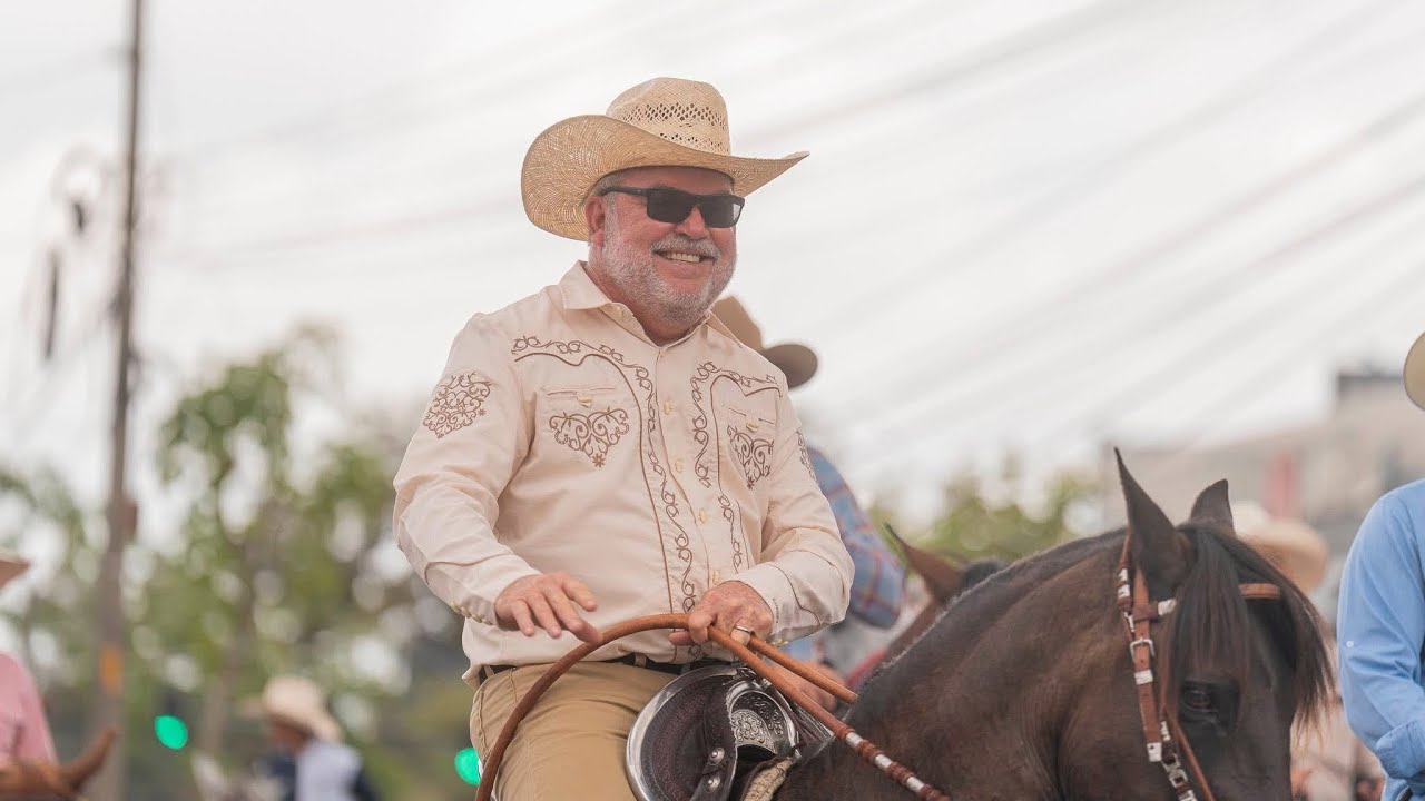 Participaci&oacute;n en el Desfile H&iacute;pico organizado por el AGAS | Feria Juniana 2025