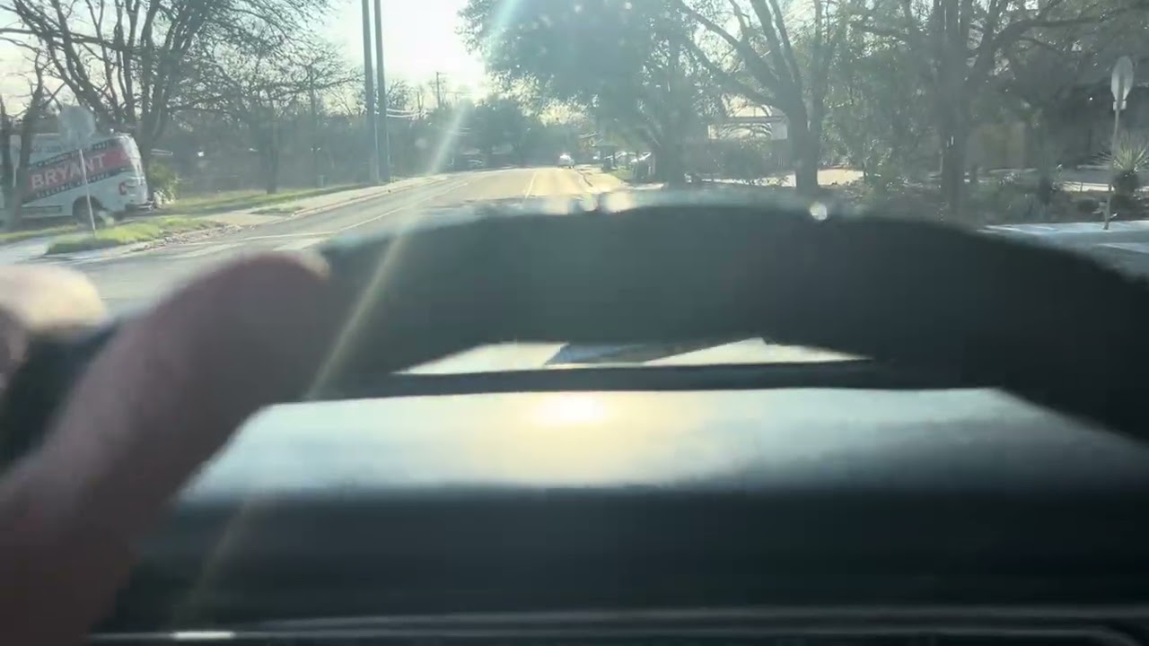 1971 Ford F250, 390ci V8 - neighborhood drive