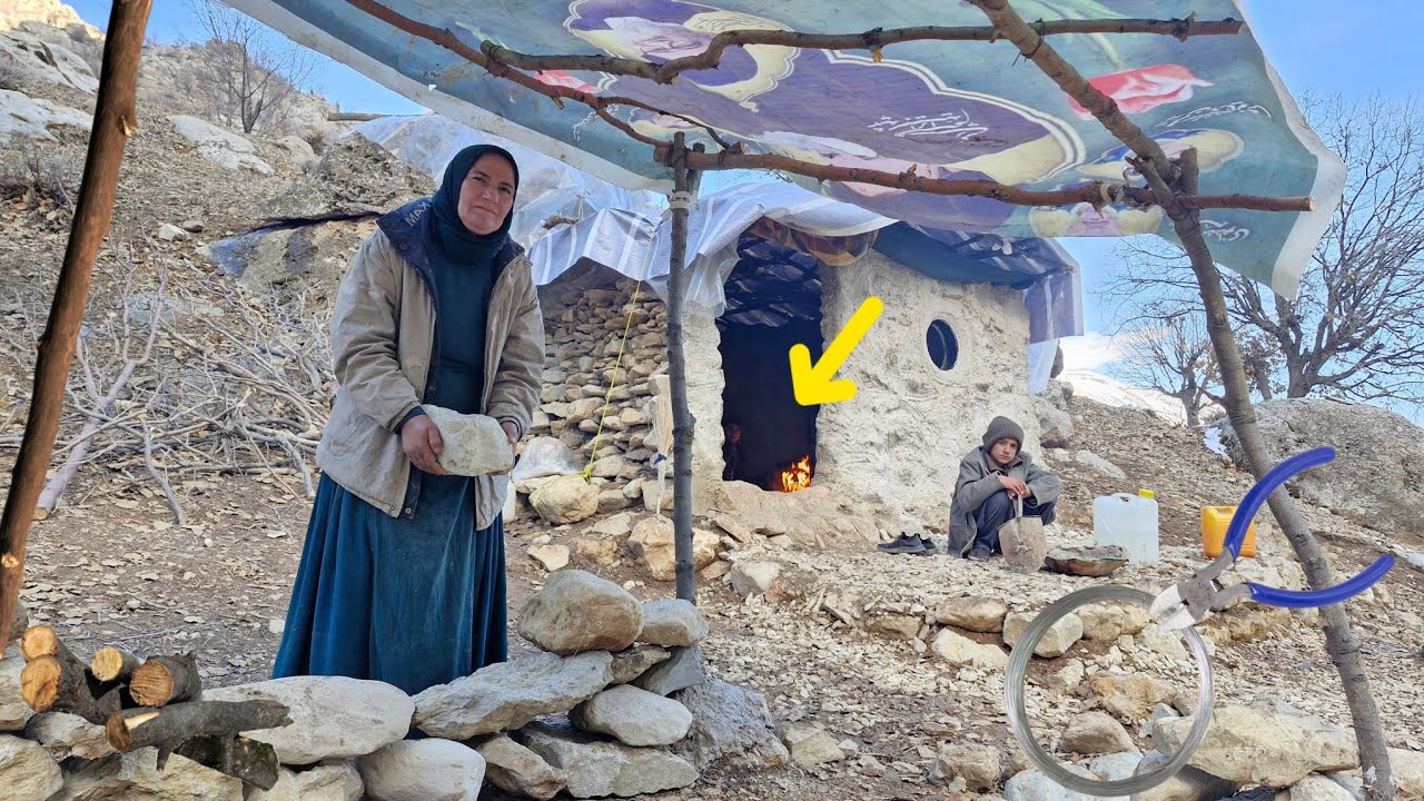 Survival in a small hut in the cold mountains | Building a firewood storage for hard days 🗻🔥