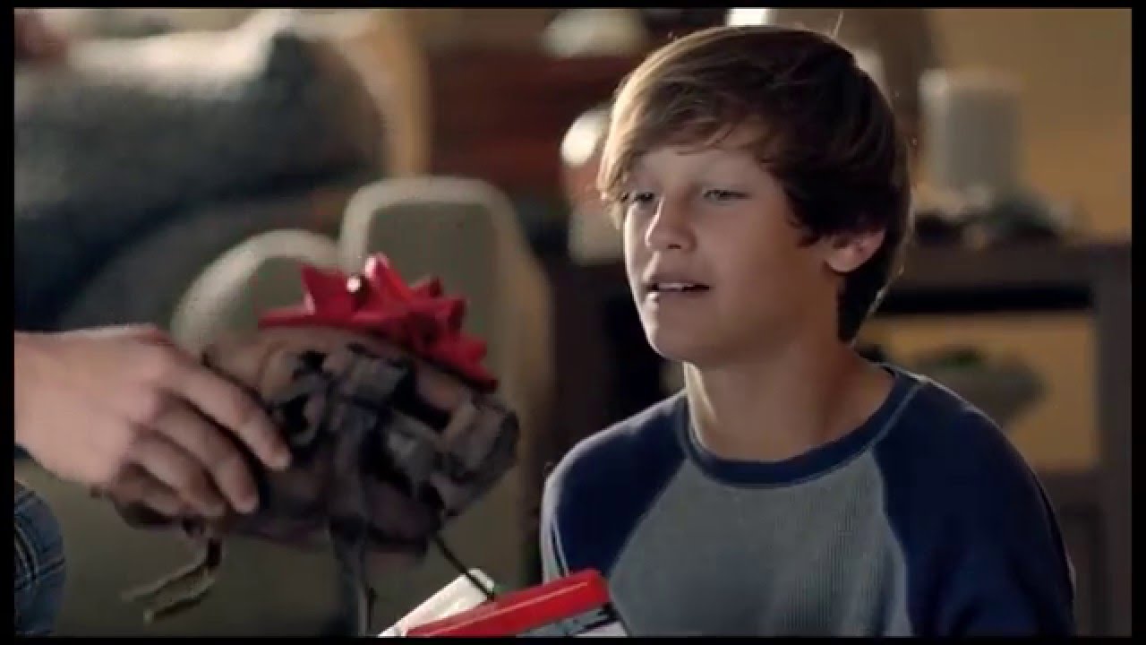 DICK'S Sporting Goods Commercial - The Glove