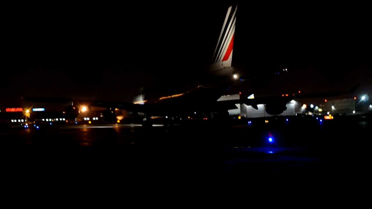 Air France Boeing 747-400 Jet Blast