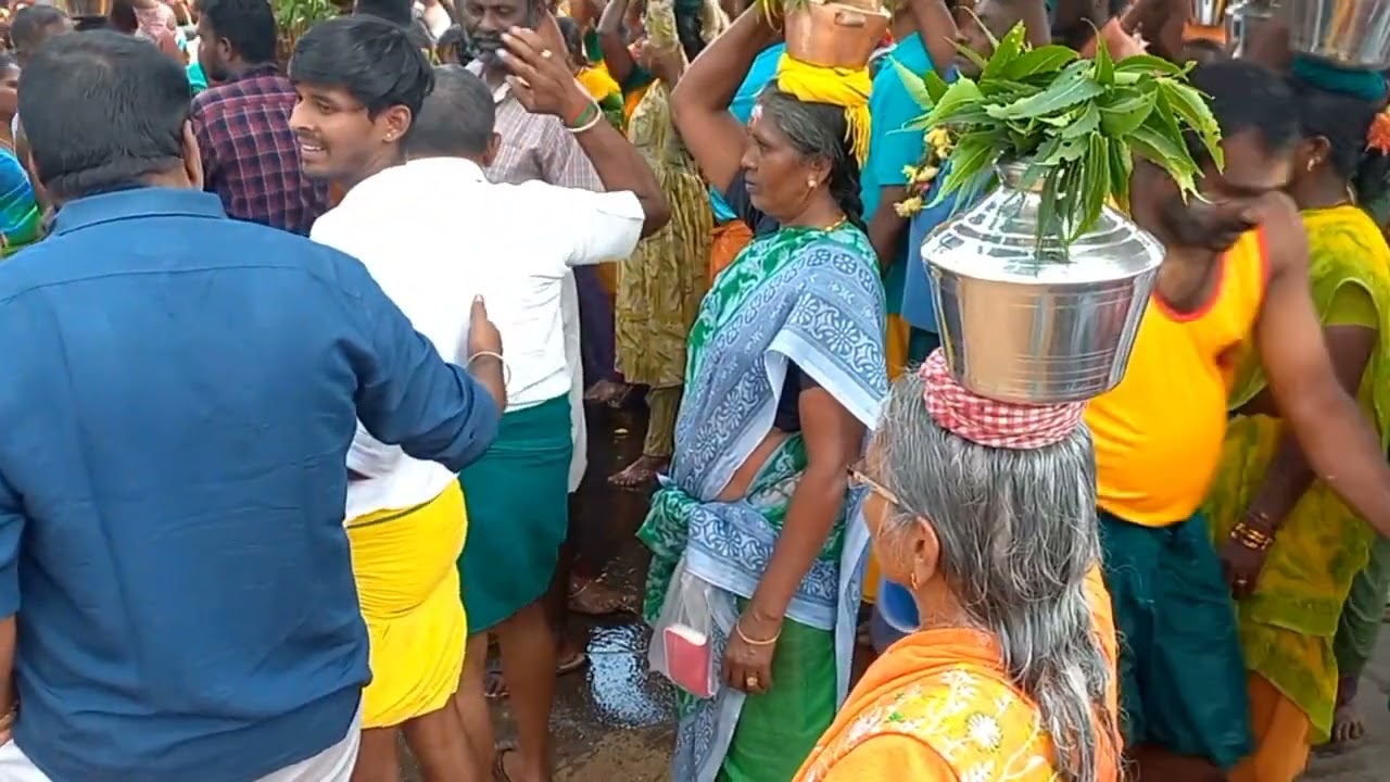 மன்னாதம்பாளையம் மாரியம்மன் கோவில் கும்பாபிஷேகம் அம்மனுக்கு தீர்த்தம் எடுத்து வருதல் 5.2.26