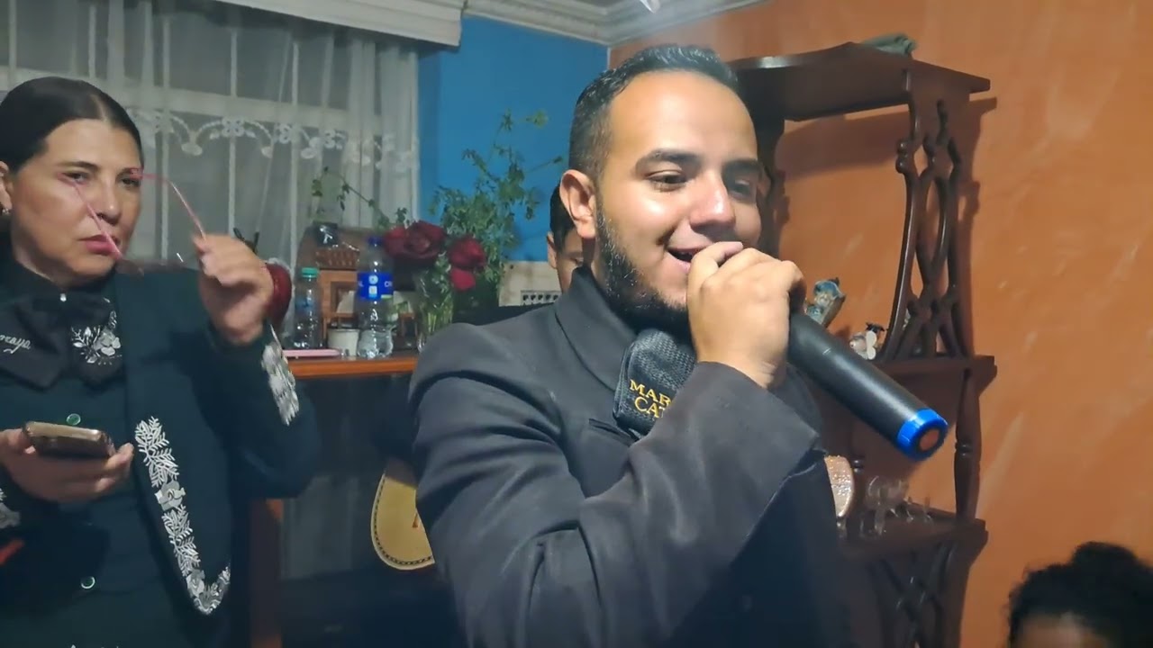 Feliz cumpleaños,  Zeida🌹