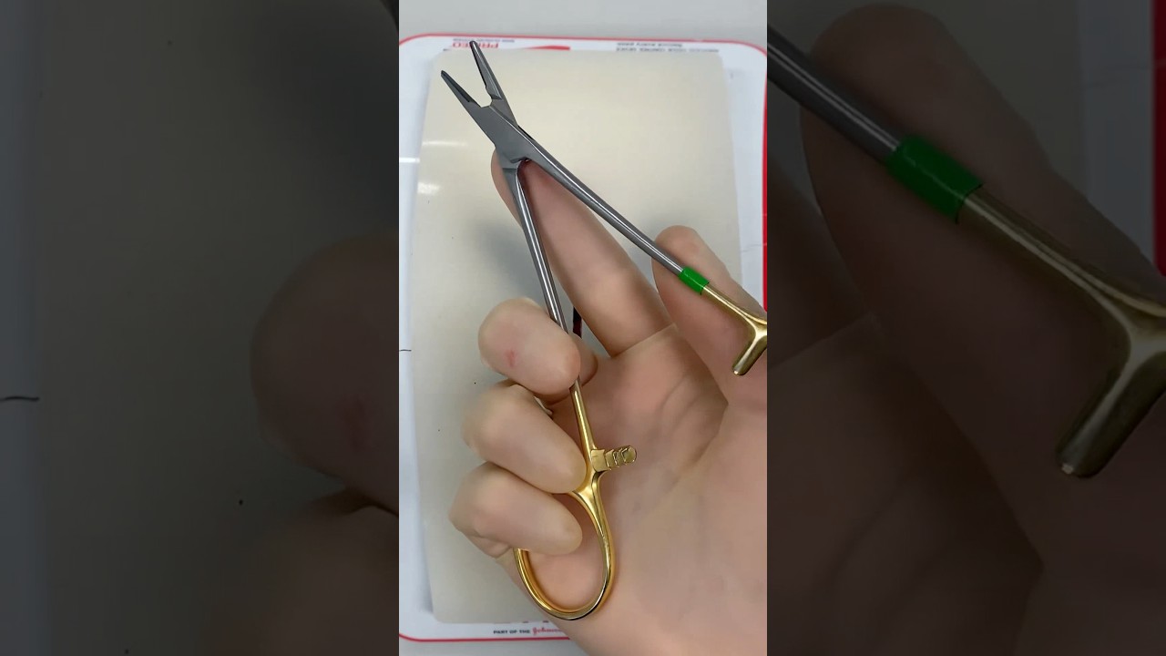 Empuñaduras para portaagujas #cirujana #veterinaria #medicamento #suturas #tutorial #español