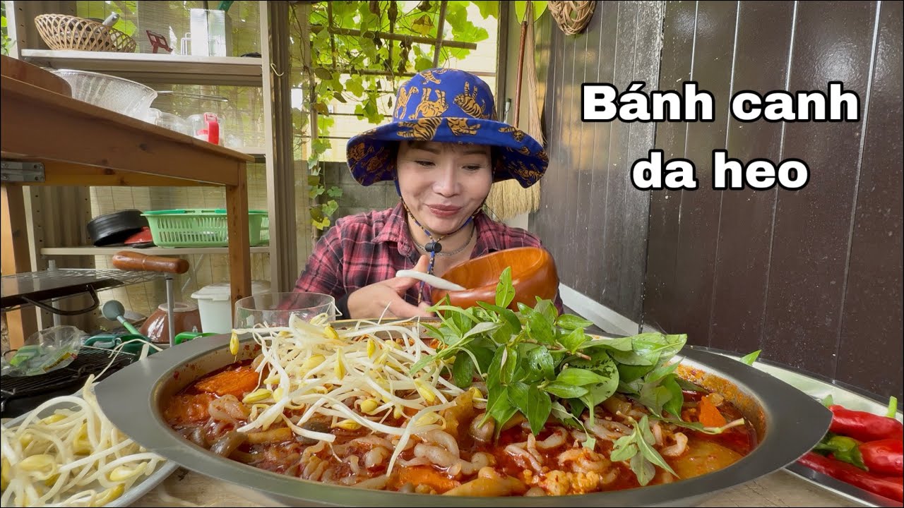 Em nấu một mẹt bánh canh da heo tự chế em ăn sạch sẽ