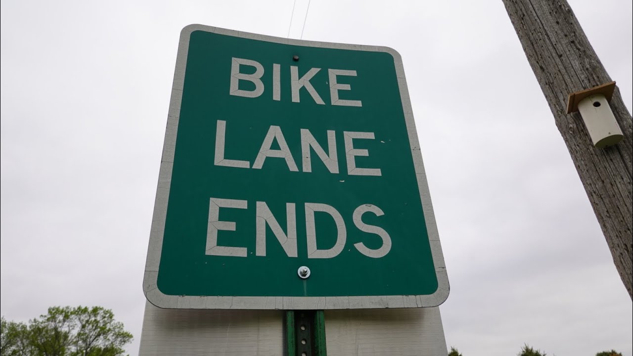 Biking the Iowa Great Lakes Trail Part II - Tales of the Green Floating Head + Univ. of Okoboji