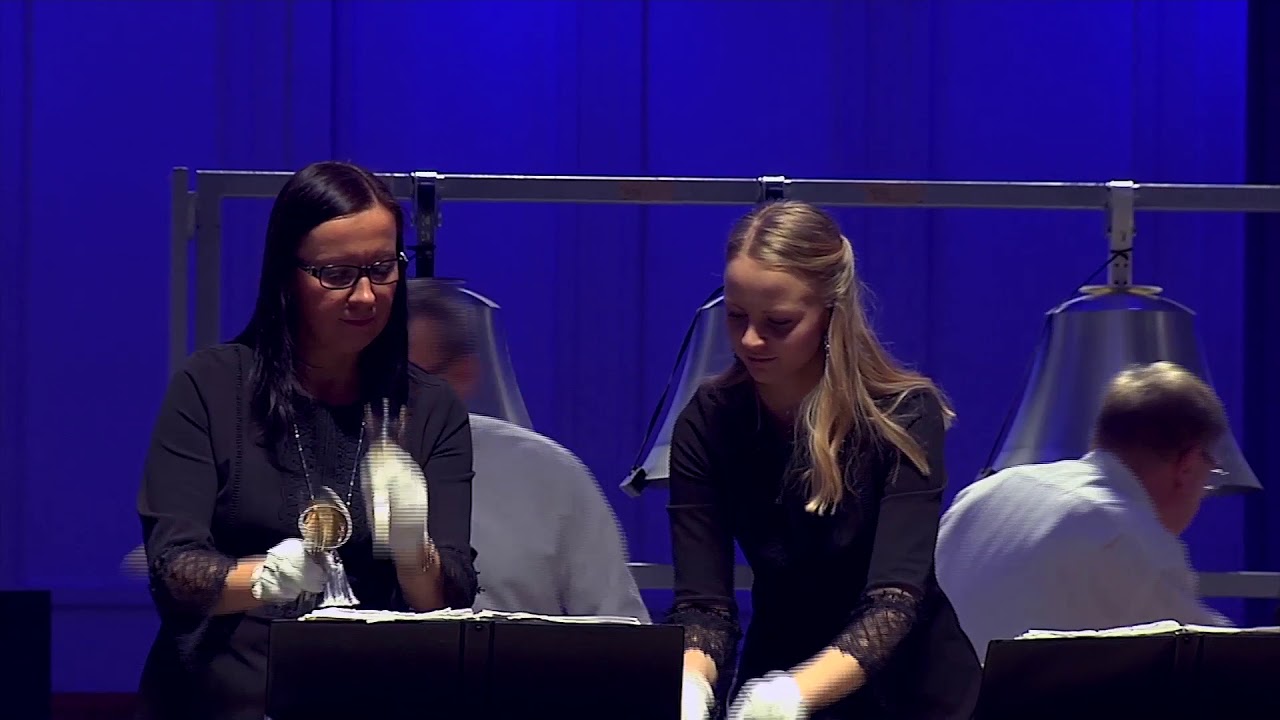 Arsis handbell ensemble playing Czárdás