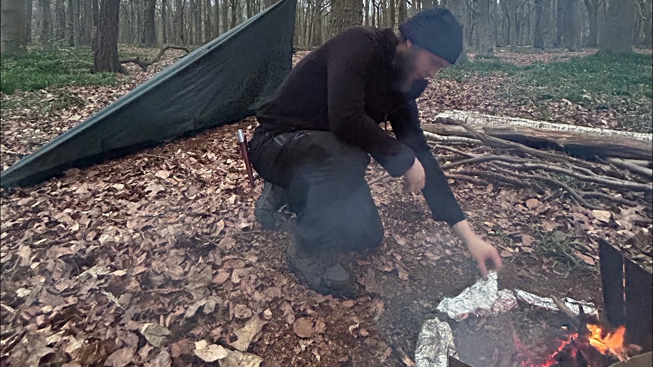 TRYING NEW TARP SETUPS - SOLO CAMPING IN THE WOODS