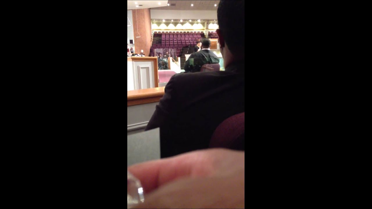 Singing at Mac daddy from kris kross funeral