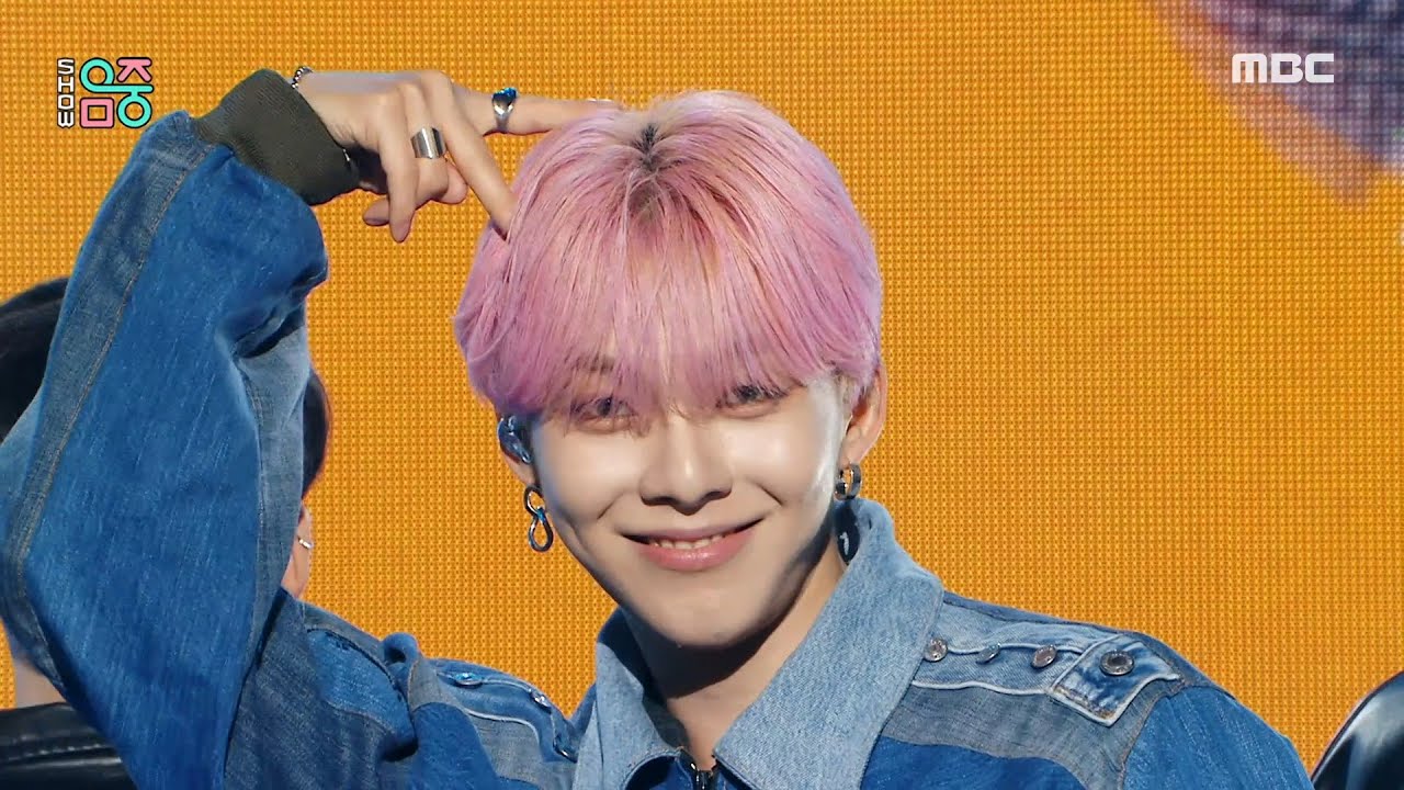 WOO JIN YOUNG(우진영) - Delicious | Show! MusicCore | MBC220723방송