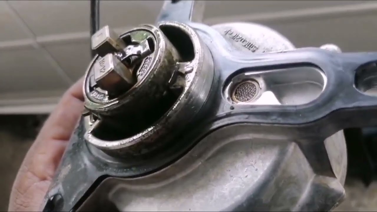 Código de falla P0299, Chevrolet Onix 2021, y leyenda en tablero: Potencia Reducida.
