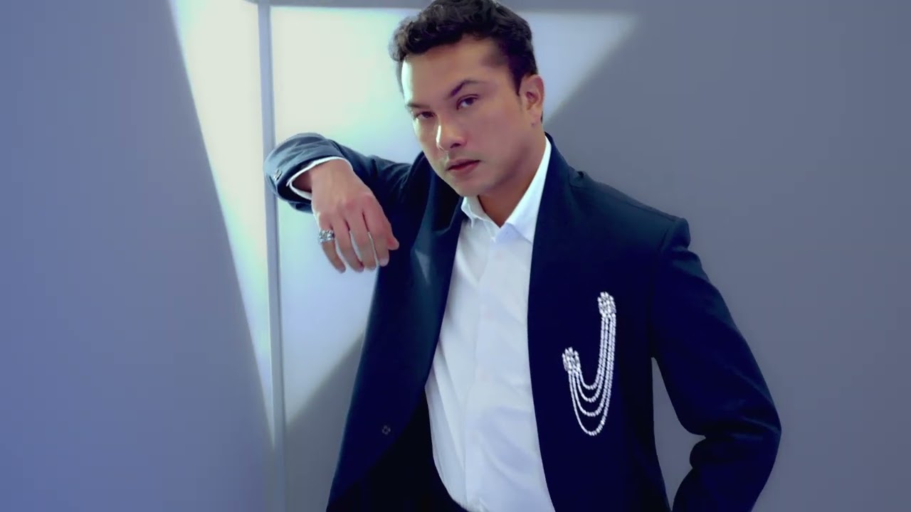 Discover the Mondial Precious x Nicholas Saputra collection&rsquo;s new additions.
