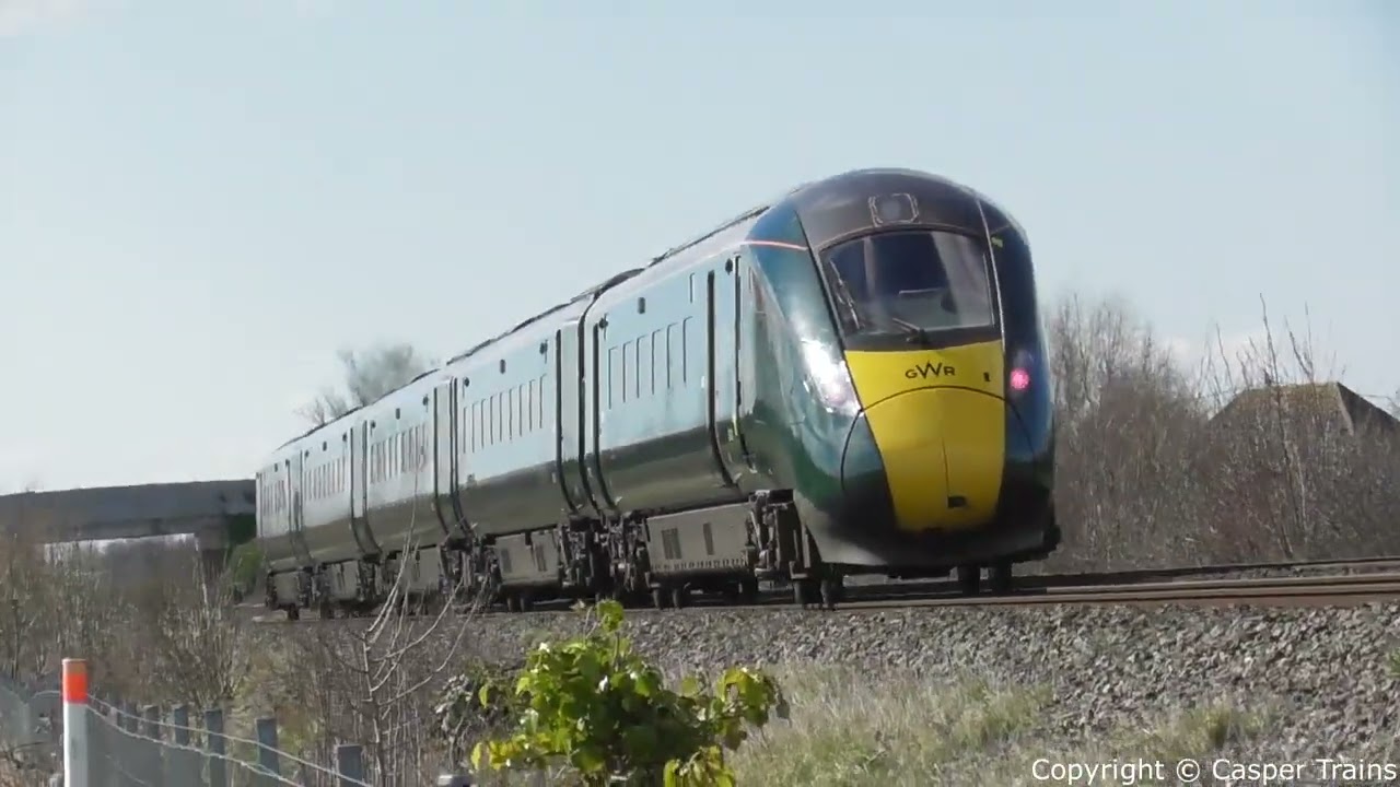 Trains at Hewish