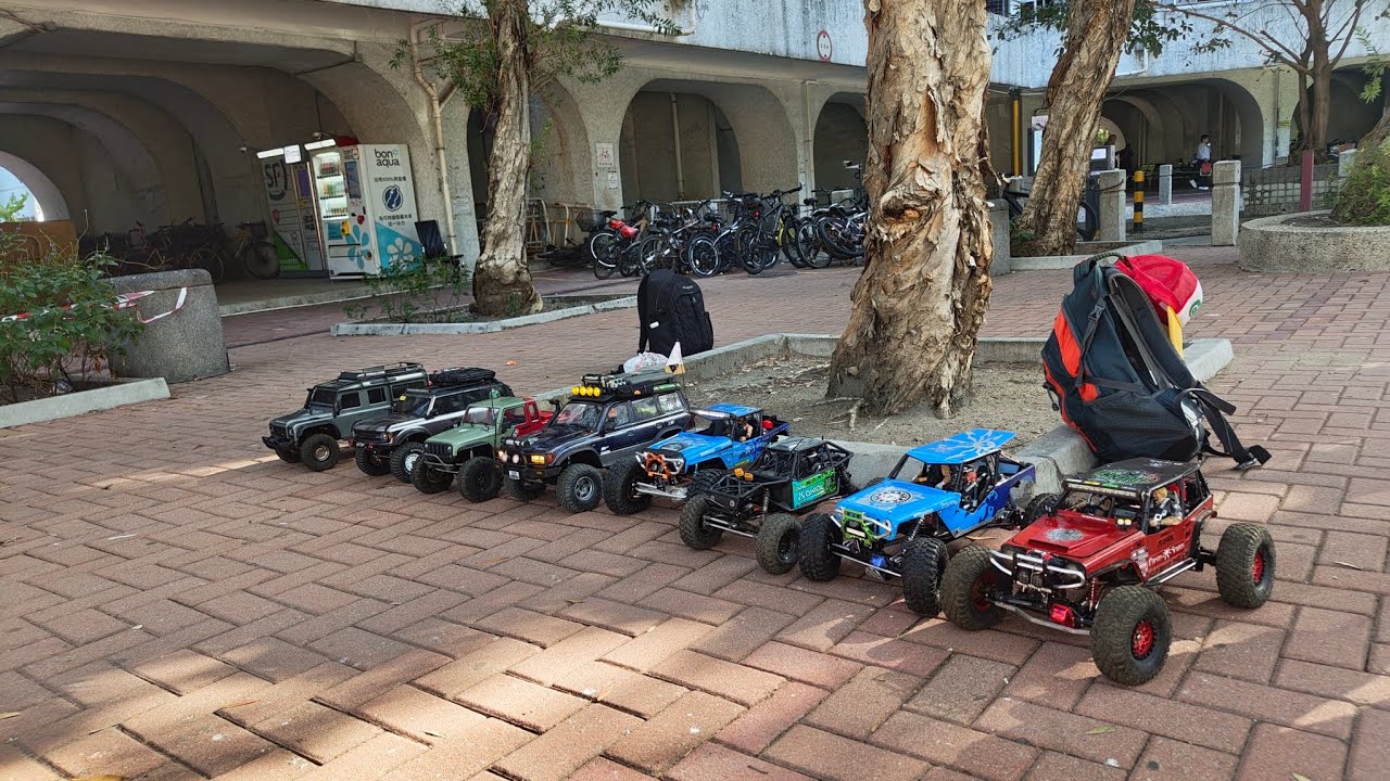 Holiday Crawl with GAPANGERZ 