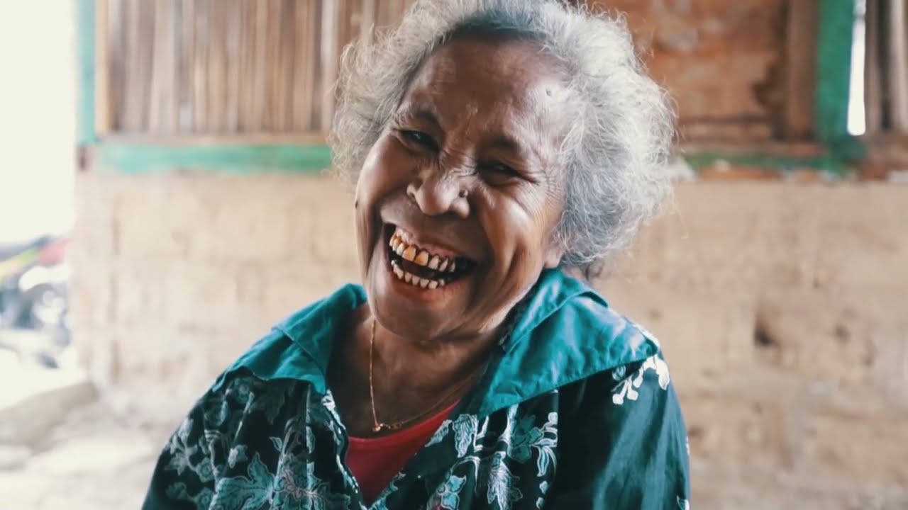Coconuttreez x Melanie - Menuju Timur (Official Music Video)