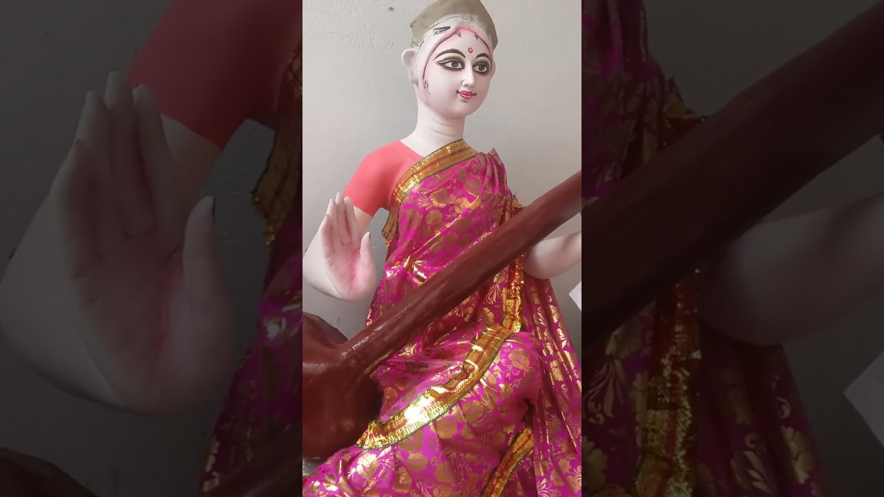 Saraswati Mata ki murti 