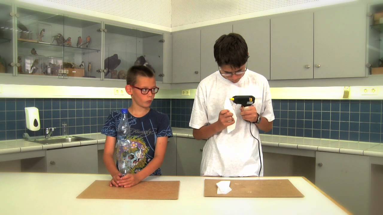 Baue eine chemische Rakete! (mit Backpulver und Essig)