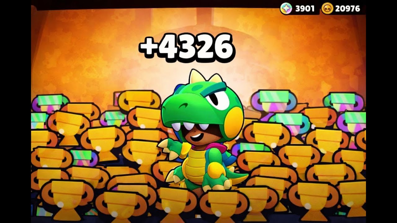 I'M PLAYING AS LEON AND LEVELING HIM UP - BRAWL STARS