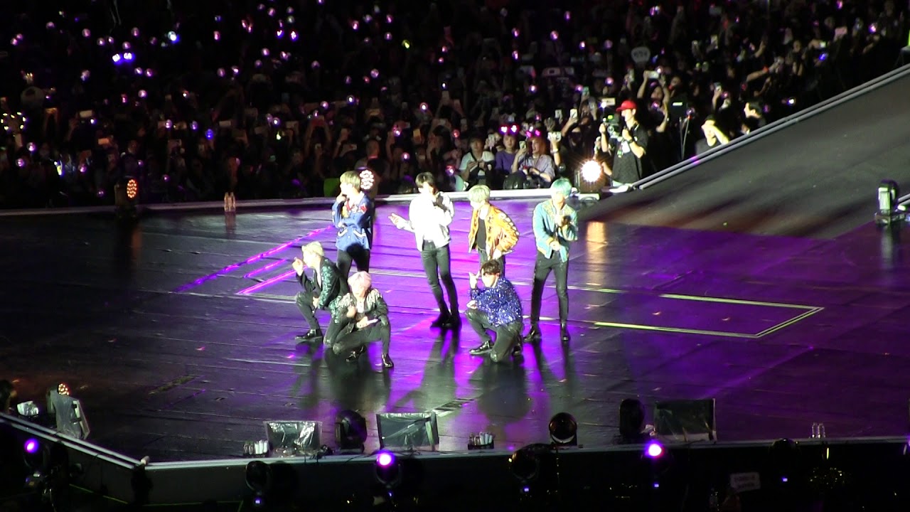 [Fancam] BTS DNA 19012019 Singapore