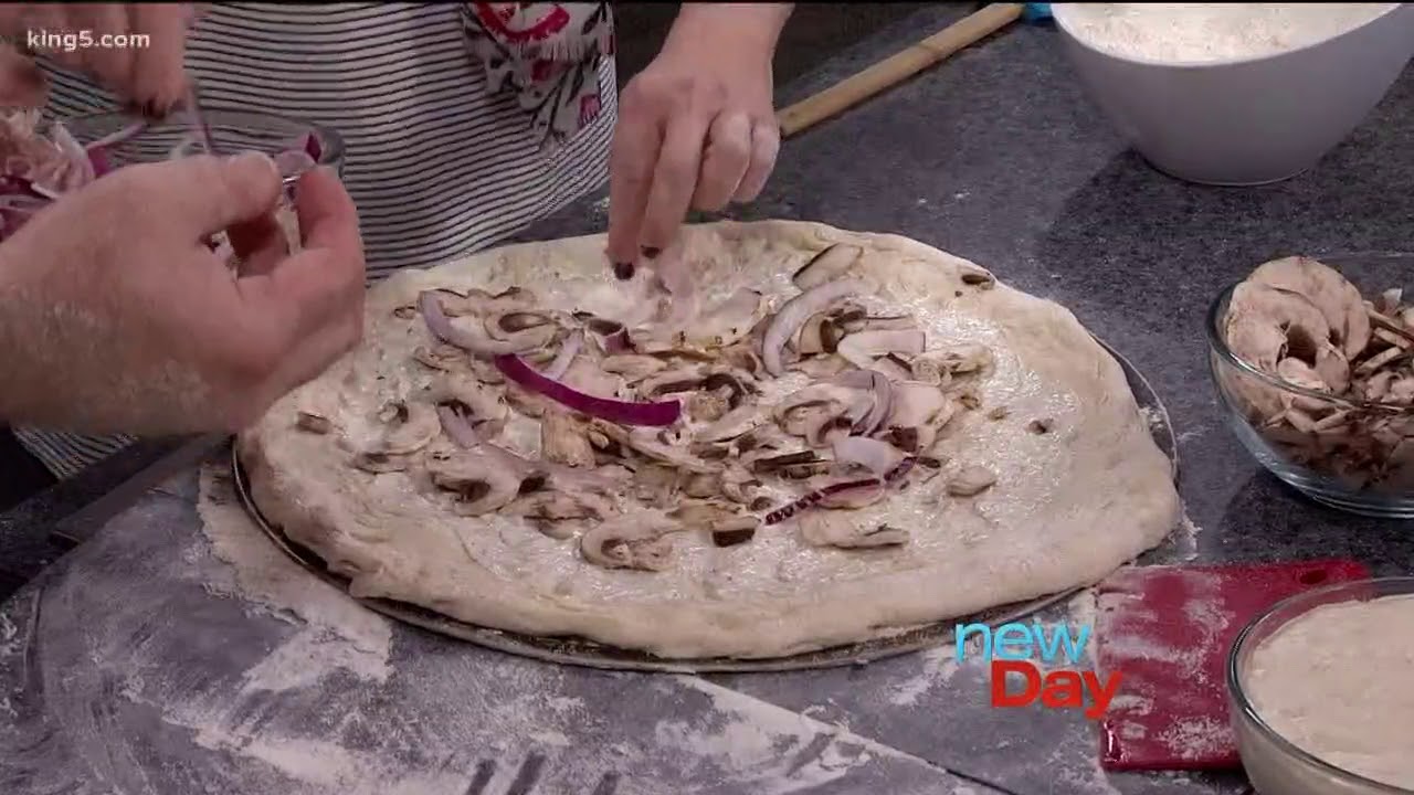Sourdough Gorgonzola pizza