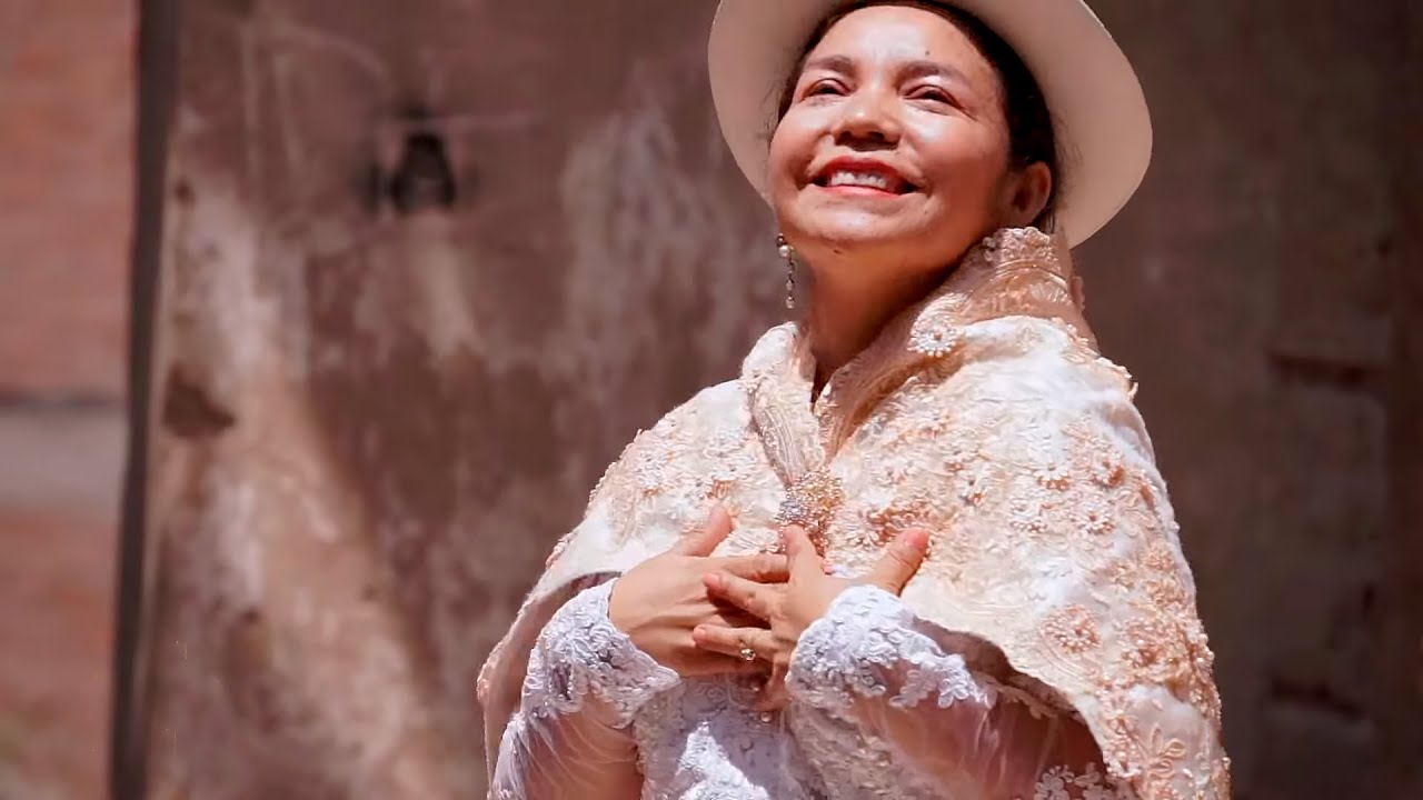 JOSEFINA ÑAHUIS No Te Vayas Palomita HUAYNO AYACUCHANO