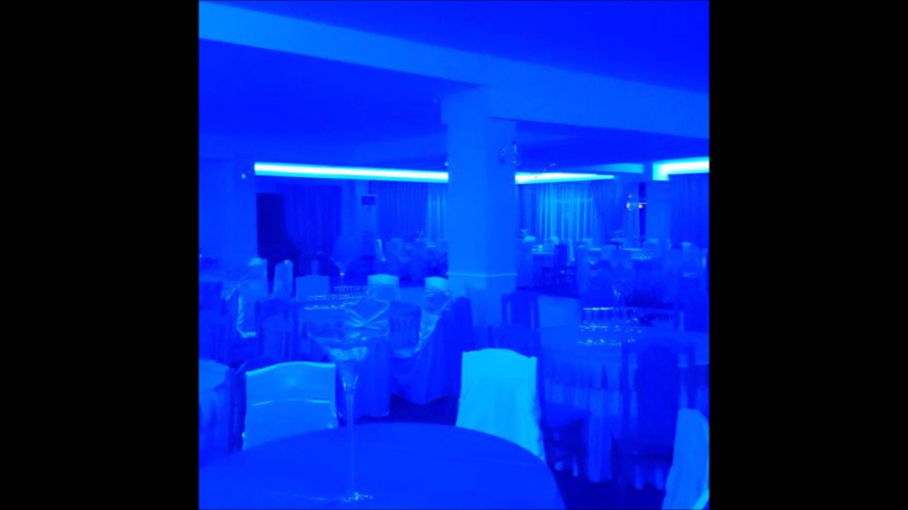 Fata de pe plajă
