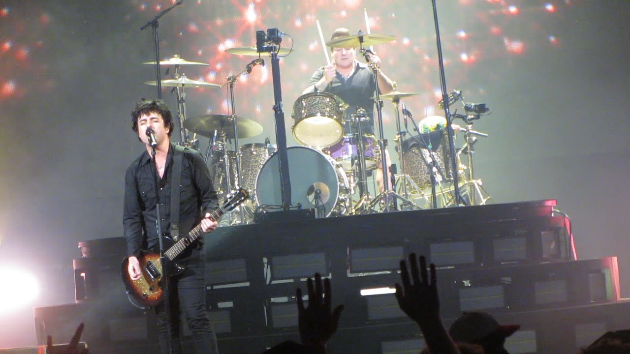 Green Day - Wake Me Up When September Ends (Live at Summerfest/Milwaukee, WI 9/1/21)