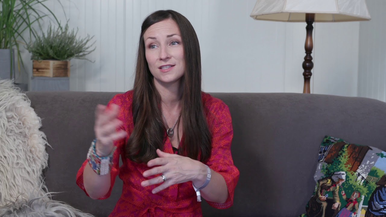 Julie Fowlis Backstage Interview at Tønder Festival 2019