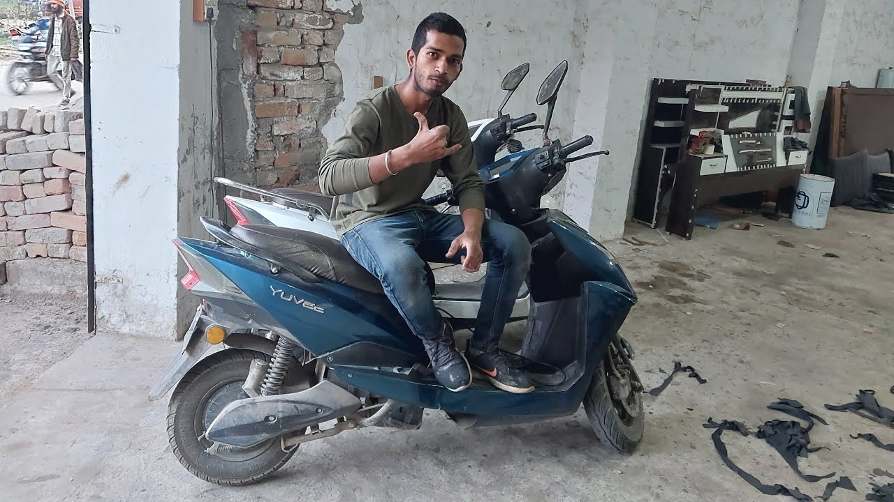 “Scooty One Hand Challenge 😱 | Pair Zameen Par Rakha To Game Over!”