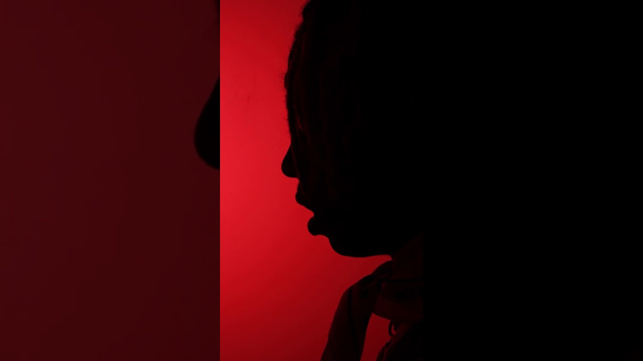 12 - Yunk Vino Ft. Duzz e Jaya Luuck - Só quando ela me quer (Prod. Rubro) [Visualizer Gif]