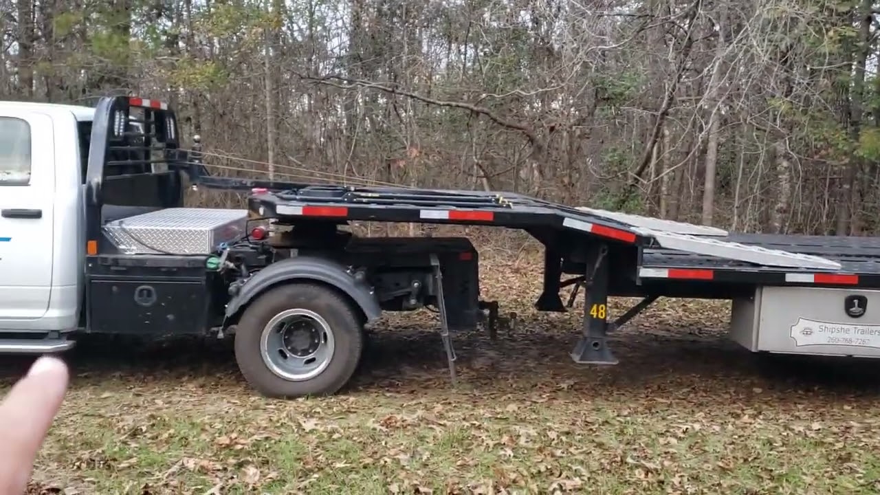she's heavy. rv transport #rvtransport #rvtransporter #rvtransportlife #shipshe #campercartel