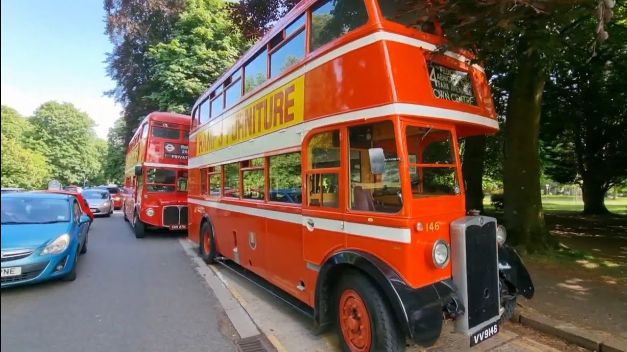 UK - Northampton - Abington Park - Vintage Bus running day