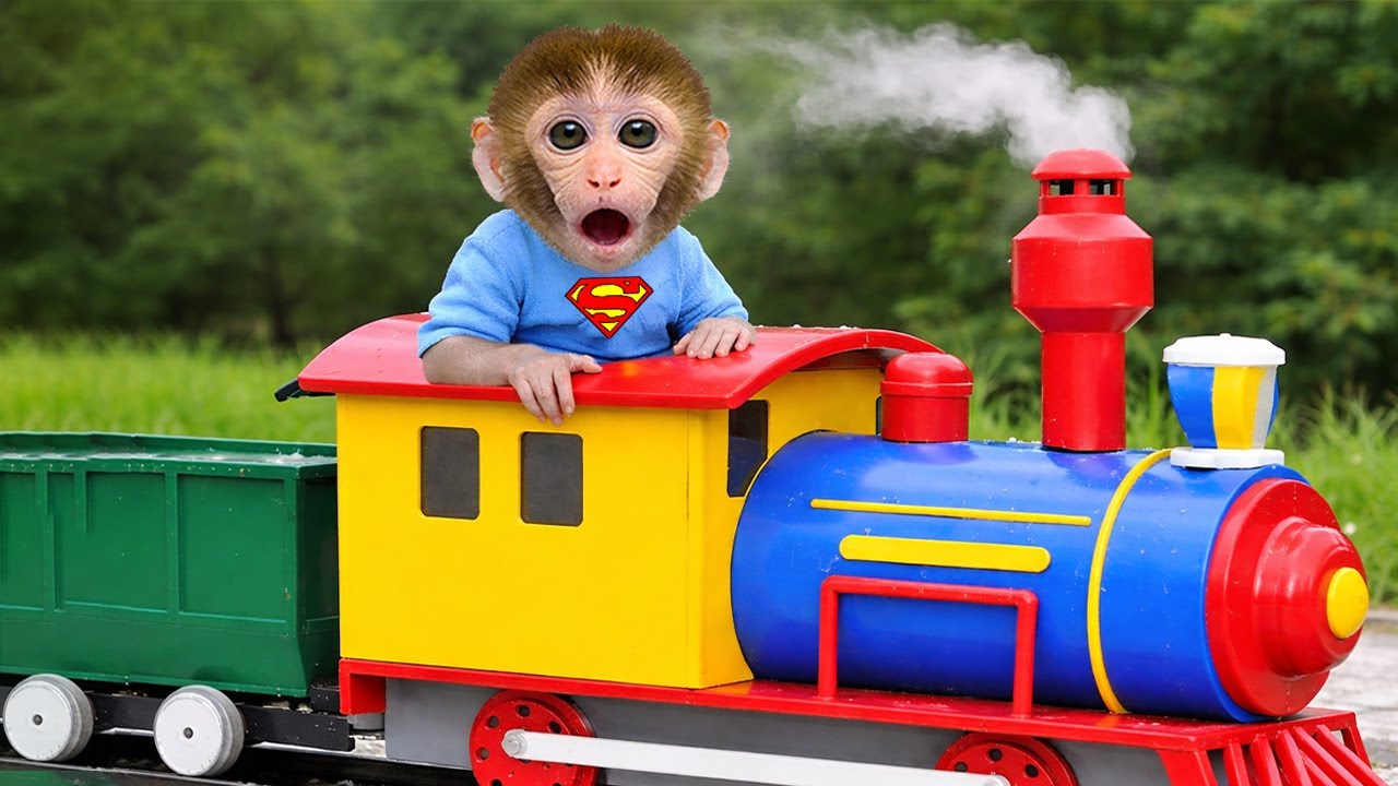O Macaco BonBon viaja de trem na neve mágica | Bonbon Portugal
