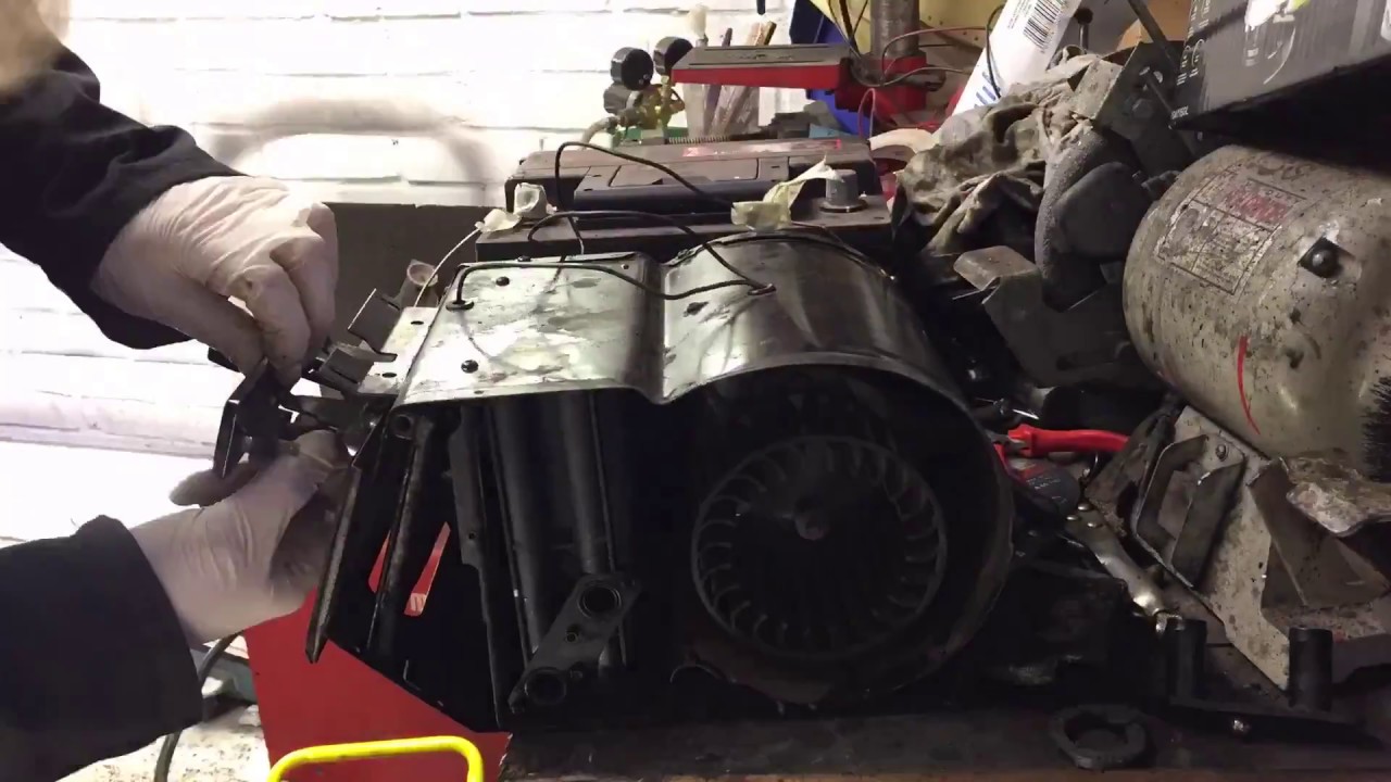 Classic Mini Restoration Heater Repair Part 102