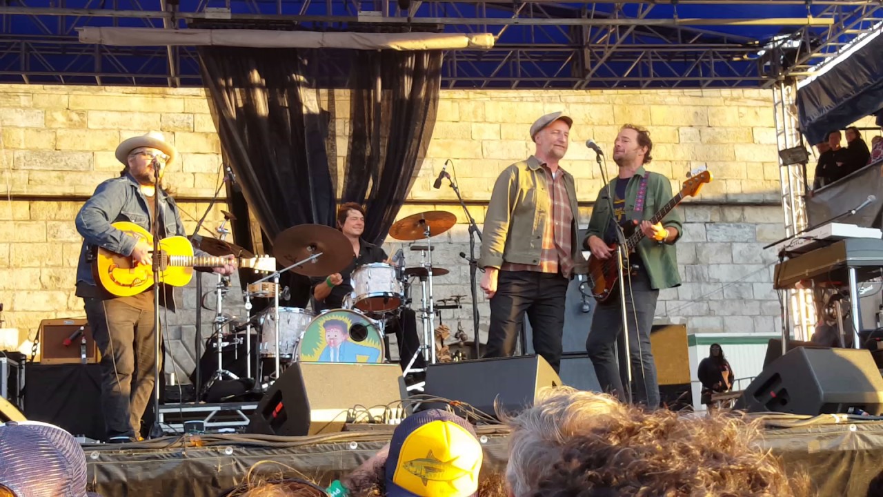 Wilco & Billy Bragg - 