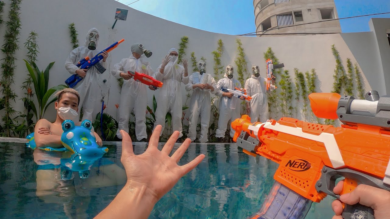 Nerf War: Toilet Paper War (First Person Shooter 8)