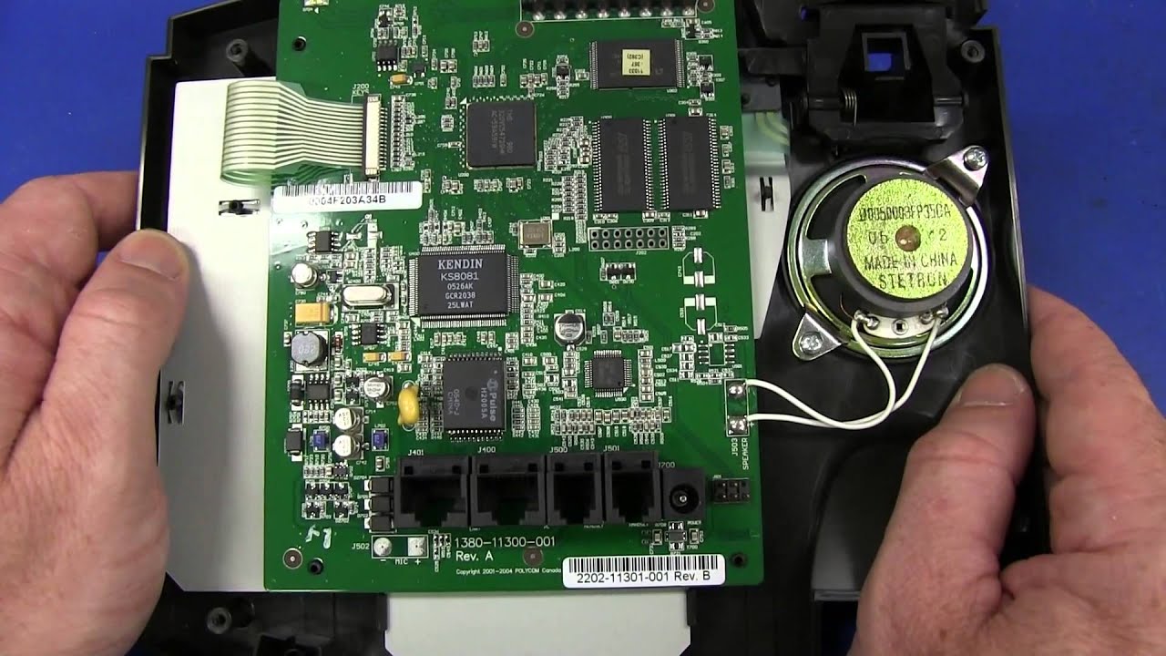 EEVblog #547 - Dumpster Phone Teardown