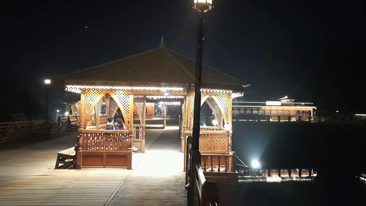 old Zero Bridge Srinagar, Arshid Mir Kashmir Headlines News. November 2021