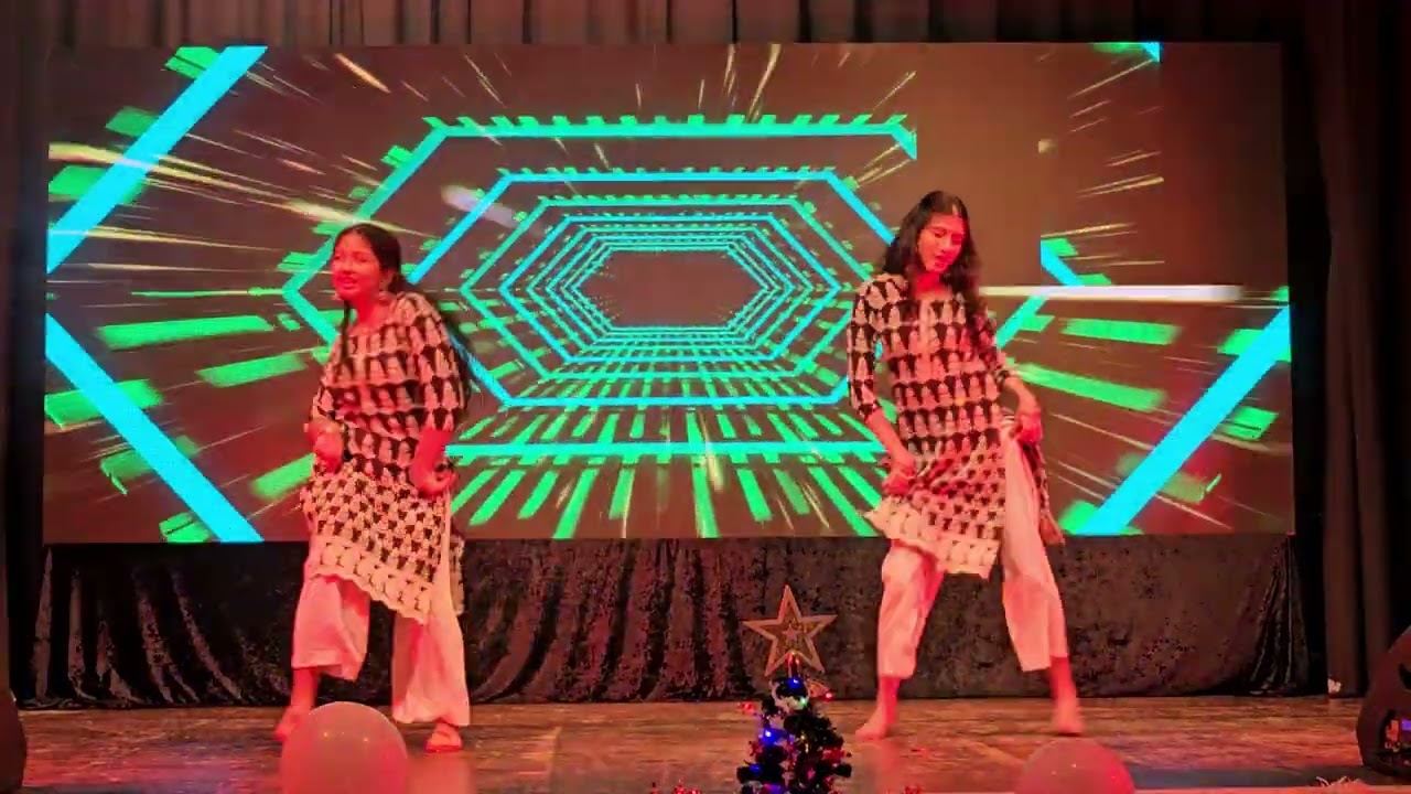 WAM Christmas New Year Celebration 2025-26 | Cinematic Duet Dance | Chaka Chak | Valayapatti