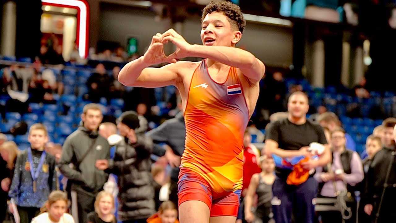 U15 R. Hight (NED) vs R. Gamidov (UKR) 52kg final. Youth boys greco-roman wrestling.
