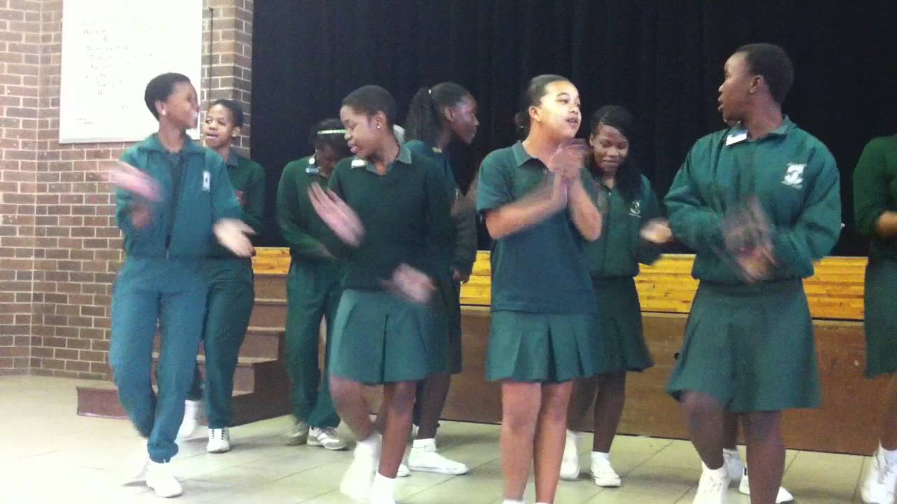 Addington Primary School student singing, Aug. 16, 2011